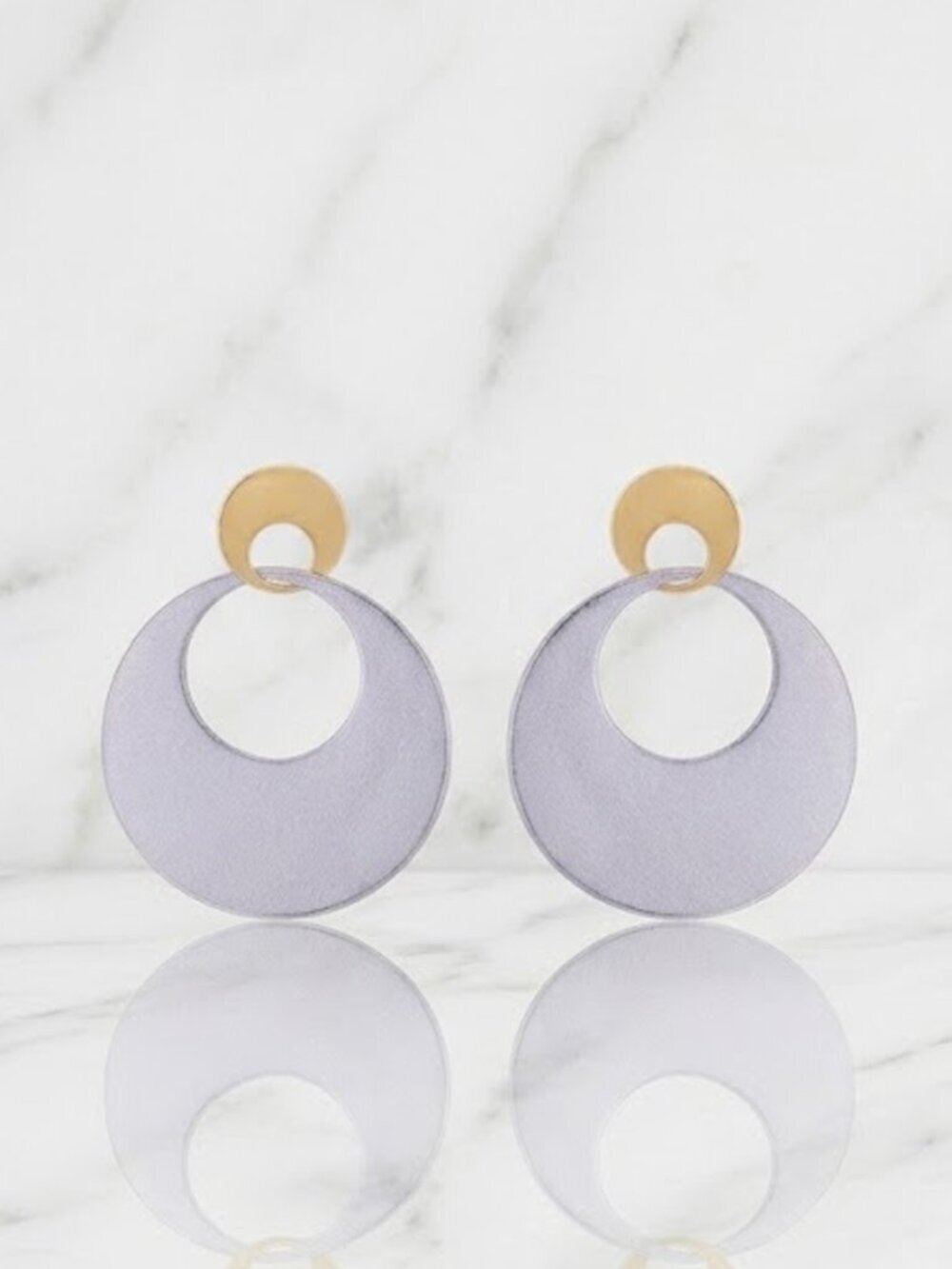 Fashionable Round Earrings  